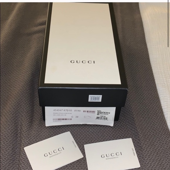 🤩GUCCI SNEAKERS ❤️💚 - Picture 4 of 8